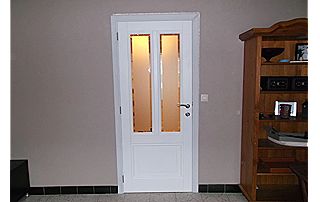 porte intérieure blanche avec vitrage