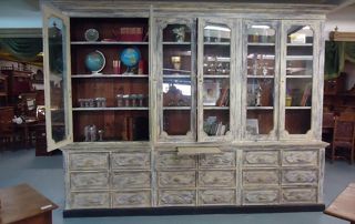 Vaisselier en bois clair