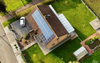 habitation avec panneaux solaires dans le Brabant wallon