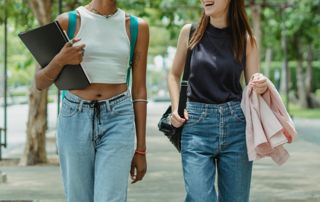 jupe jean et crop top